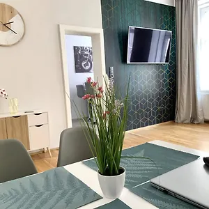  Apartment Premium Am Einsiedlerpark