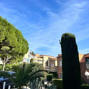https://studio-la-baie-des-anges.fr-provencehotel.com