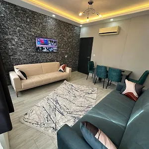 apt-the-square-30.istanbul-turkeyhotels.com/