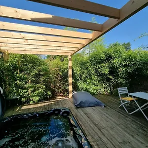 https://l-abri-spa-et-detente.hotels-rhonealpes.com